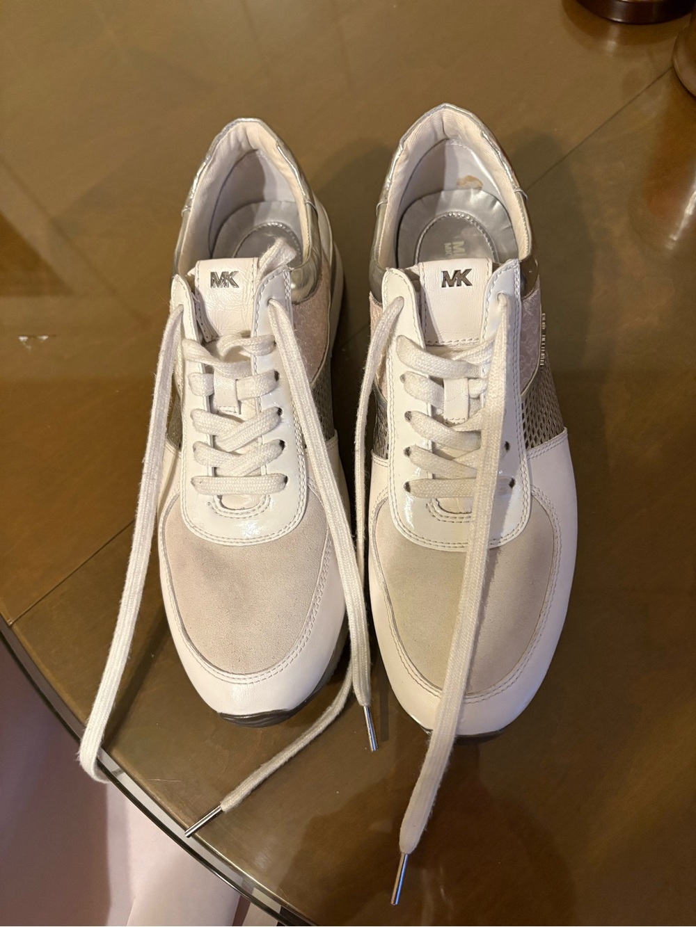 Micheal Kors Tennis shoes - Picture 1 of 5